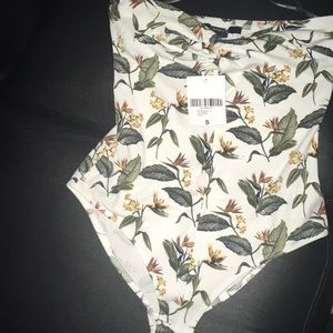 Knit bodysuit/tube top color ivory/green